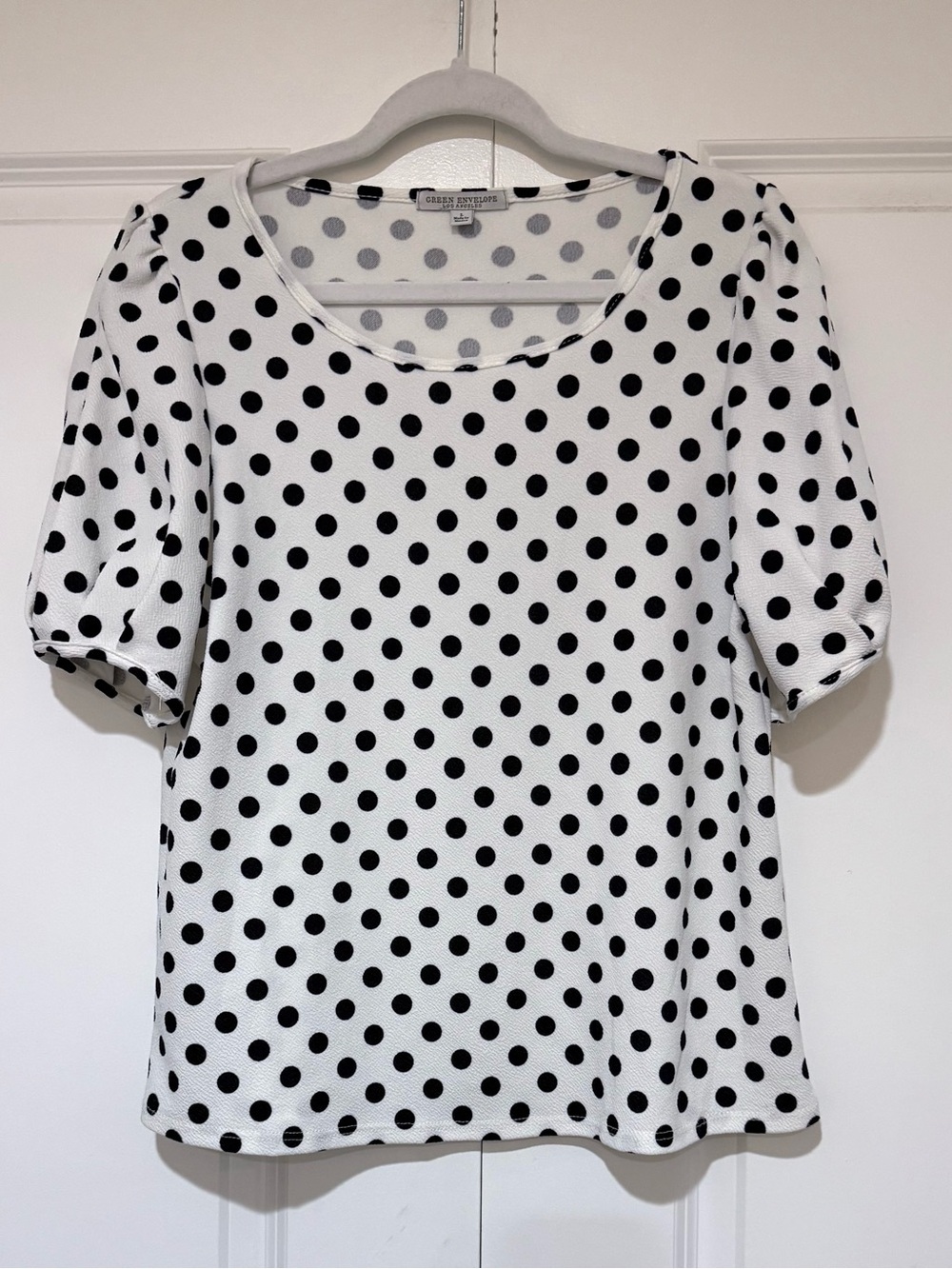 Green Envelope White Short Puff Sleeve Top with Blue Polka Dots